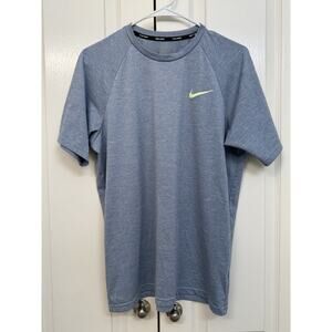 Nike Swim Dri-FIT Light Blue Shirt Lightweight Performance Tee Men’s Size Medium